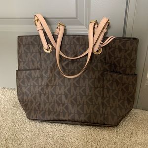 NWOT michael kors tote